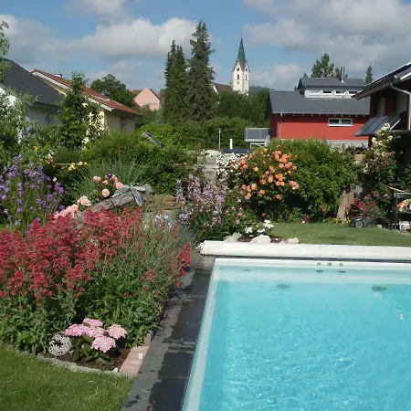 Bed & Breakfast Engen 3* Engen